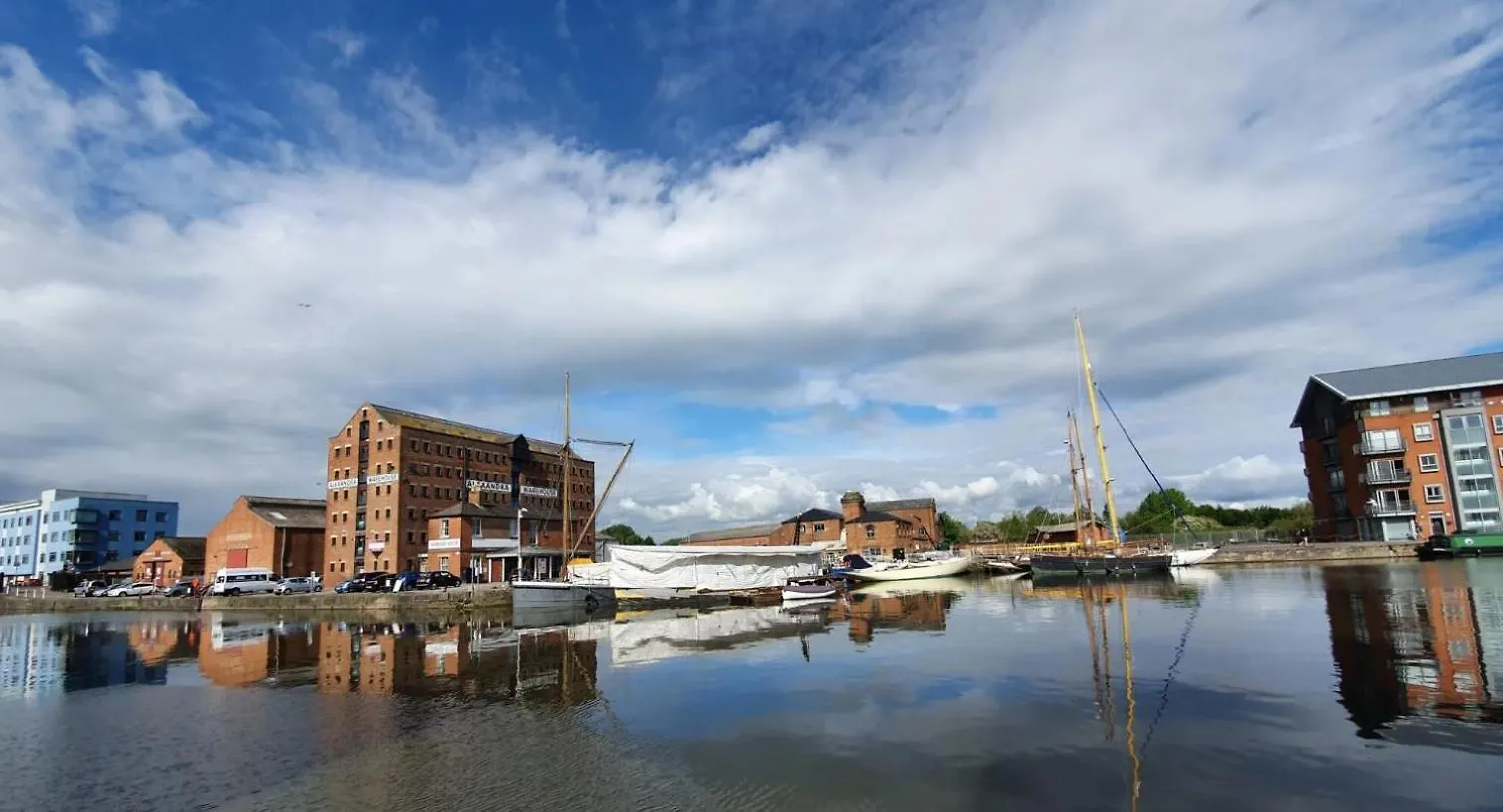 Apartment 13 Gloucester Quays, Central Location United Kingdom